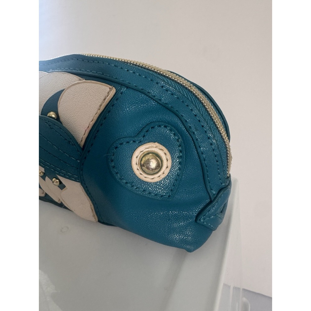 BETSEY JOHNSON Fish Wristlet Handbag Gold Hardware Turquoise White Faux Leather - Picture 2 of 7